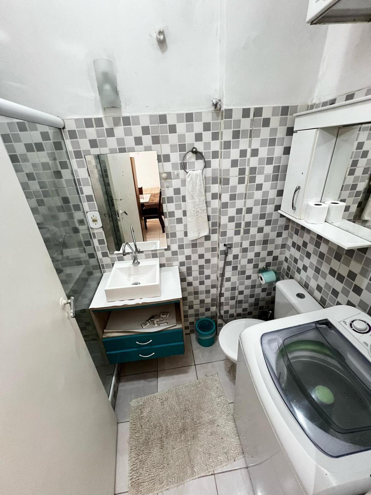 Apartamento Confortavel 55 M, Metro, Vlt, Consulado, Aeroporto *