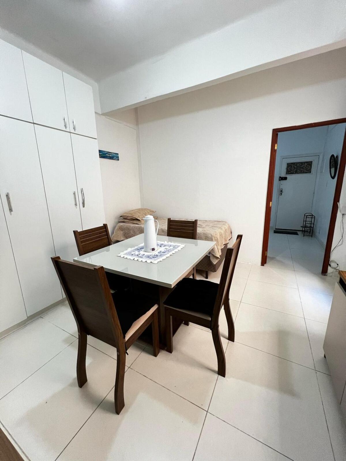 Apartamento Confortavel 55 M, Metro, Vlt, Consulado, Aeroporto