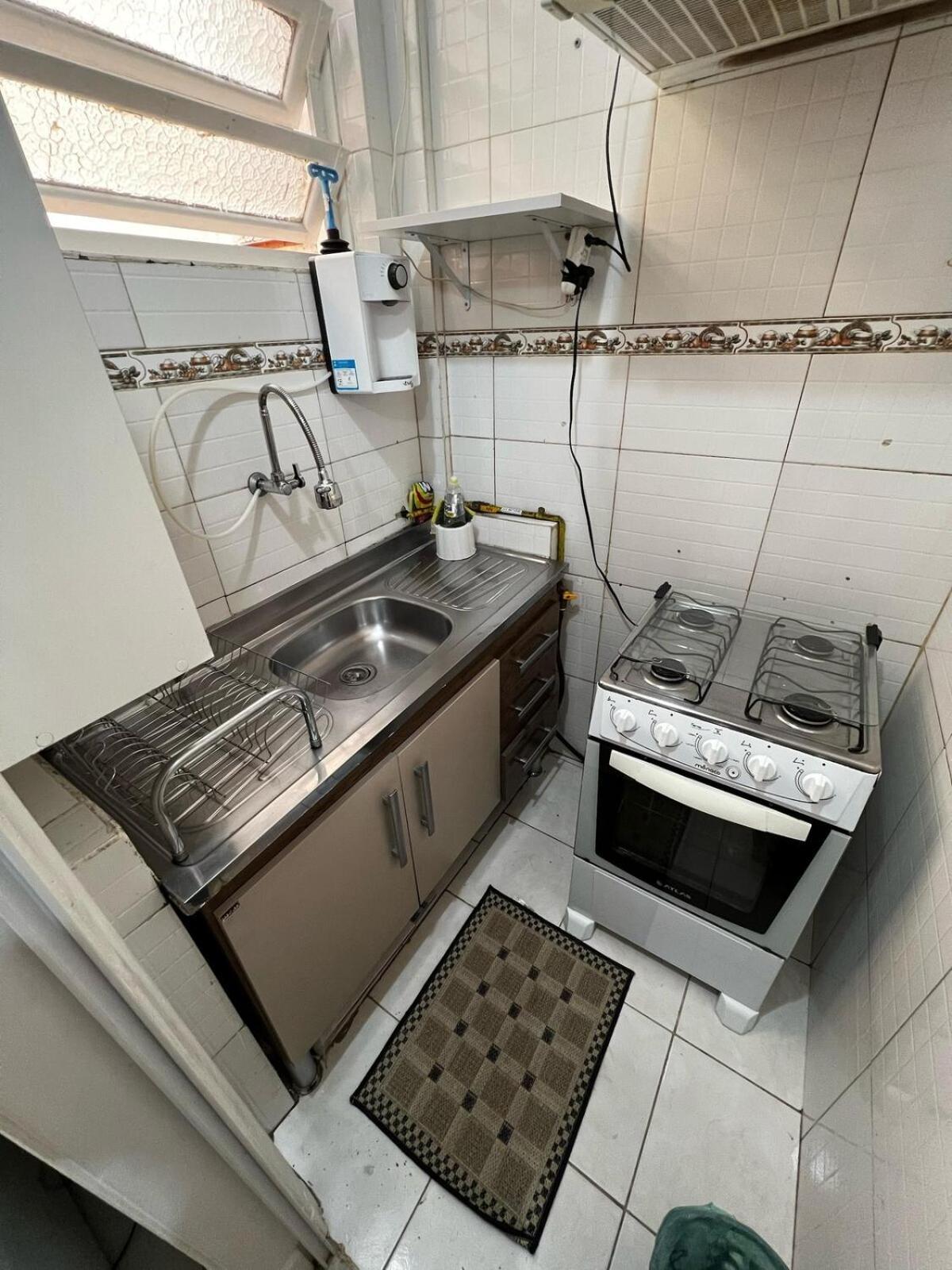 Apartamento Confortavel 55 M, Metro, Vlt, Consulado, Aeroporto *